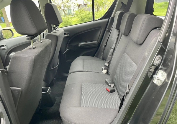 Suzuki Splash cena 14900 przebieg: 169500, rok produkcji 2013 z Krosno małe 137